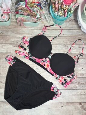 Trillium Black Tropical Bright Floral Strappy Sides Bikini Women’s Size Small